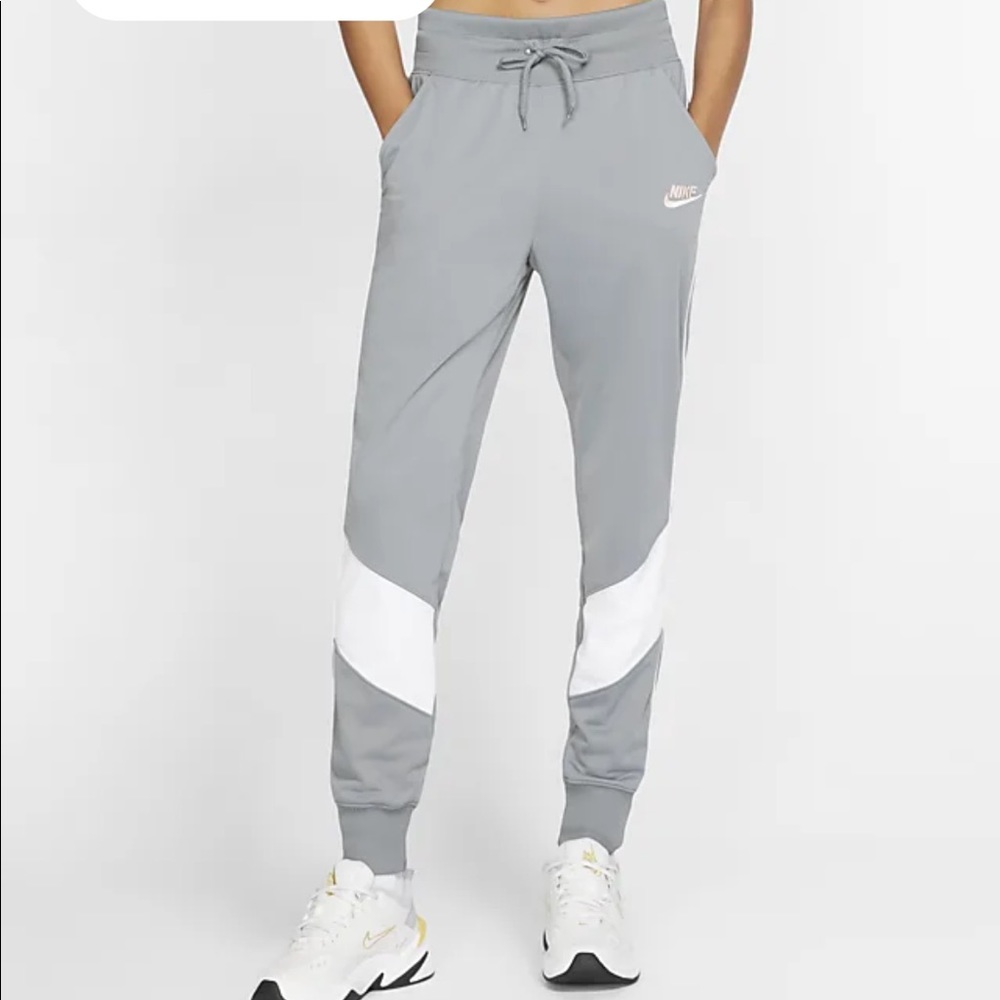 Nike Sportswear Heritage grey & white track pants